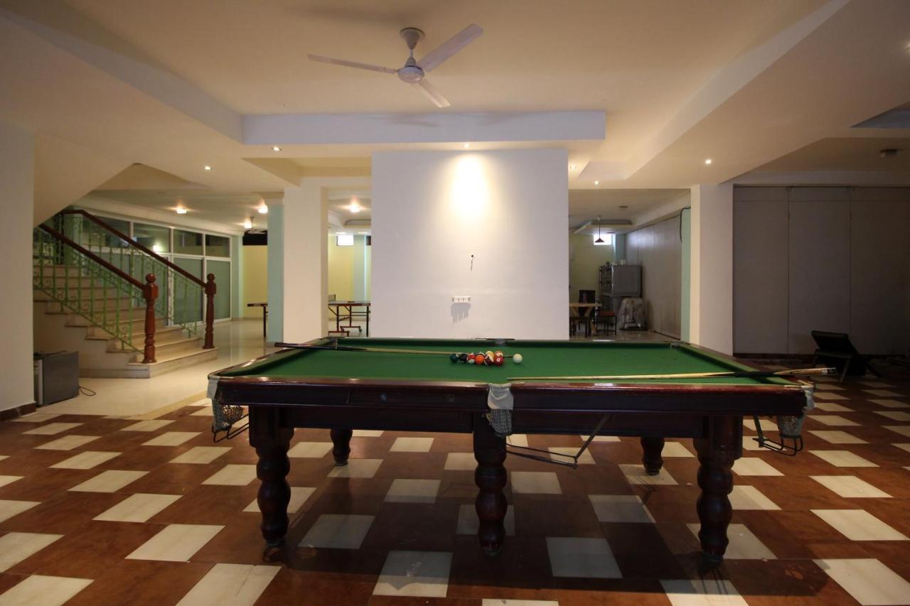 Super Collection O Sakshi Hotel คูร์เคาน์ ภายนอก รูปภาพ