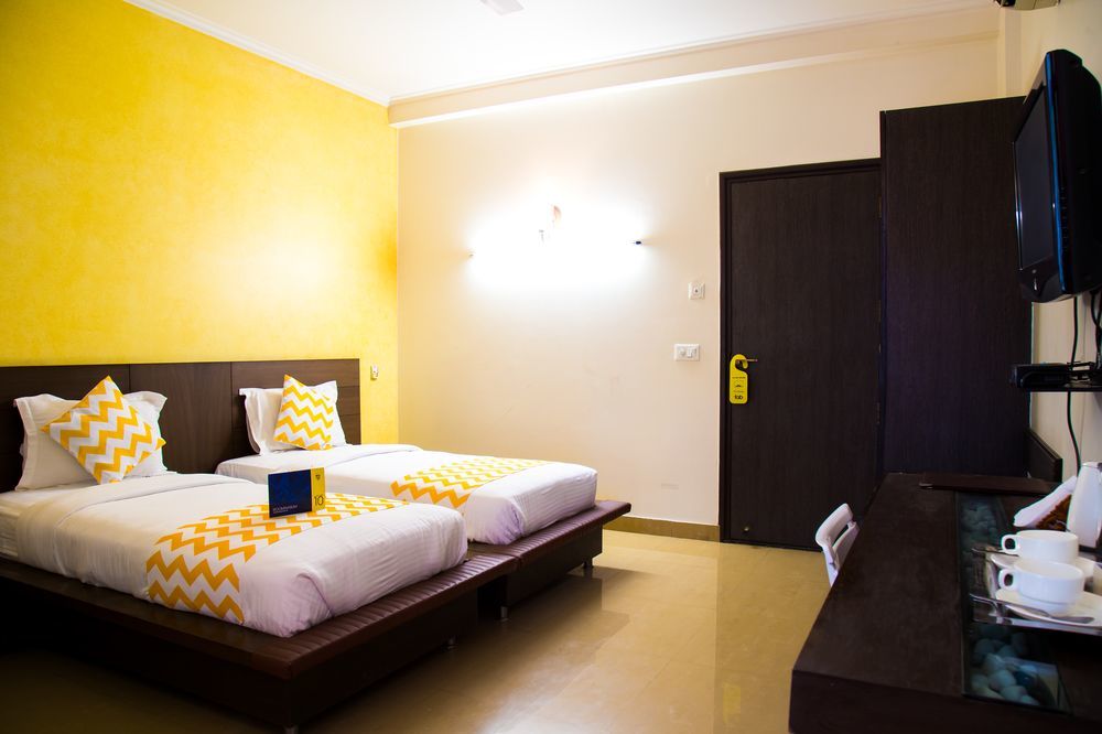 Super Collection O Sakshi Hotel คูร์เคาน์ ภายนอก รูปภาพ